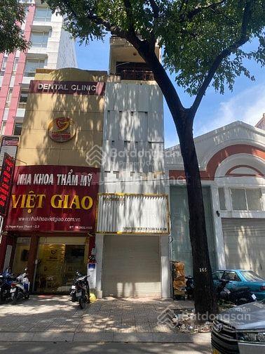 Chính chủ bán nhà mặt tiền 73 Phạm Ngọc Thạch, Q3, 1 trệt, 4 tầng 79.2m2. Khu trung tâm, giá 52 tỷ