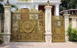 Làm cổng nhà đúng phong thủy giúp đón nhiều tài lộc cho gia chủ